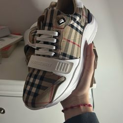Burberry Shoes