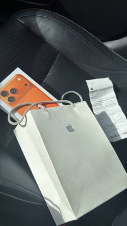 iPhone 17 pro max Cosmic orange 512gb