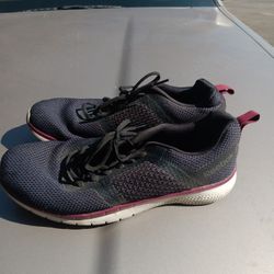 !! Men's Shoes  Reebok Size 10