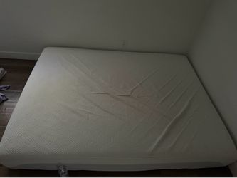 Cole & Rye Spirit 10" Medium Cooling Gel Memory Foam Hybrid Mattress, Queen