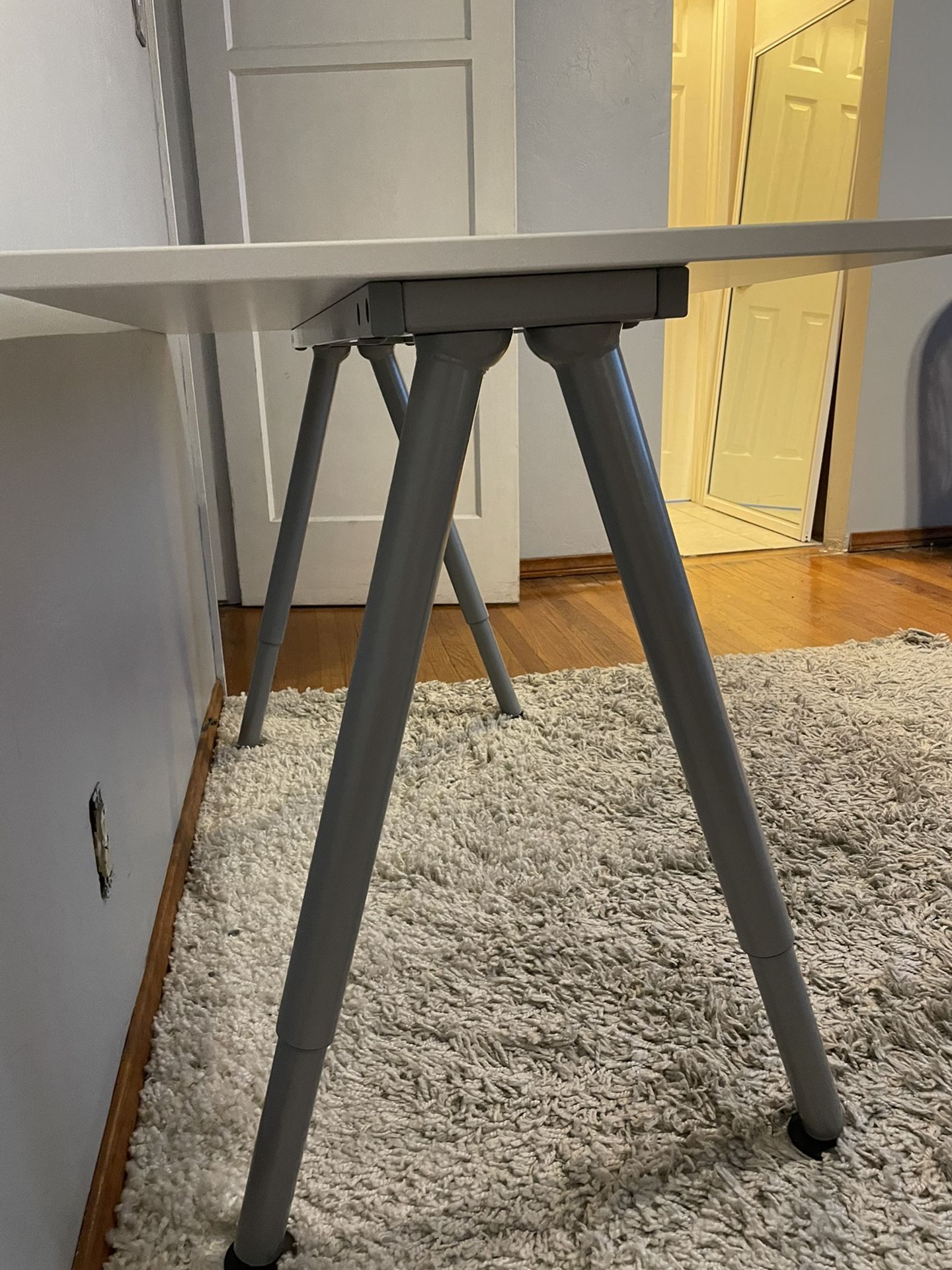 White Ikea Desk Adjustable Legs for Sale in San Diego, CA OfferUp