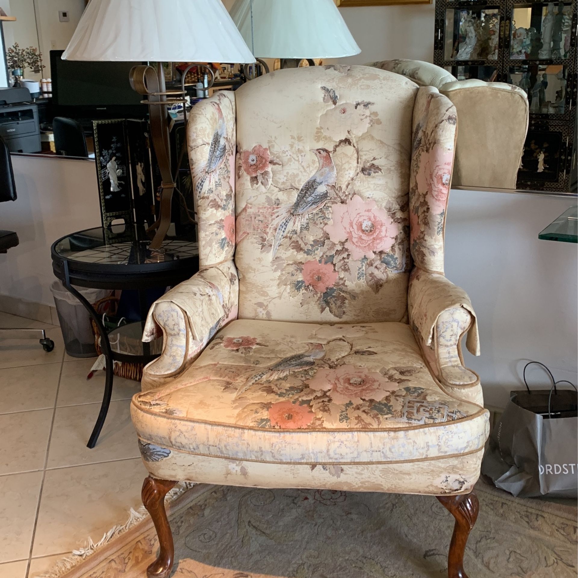 Wing chair