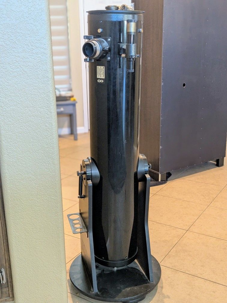 Orion SkyQuest XT8 Dobsonian Reflector Telescope