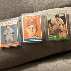 Lot Of Vintage Baseball Cards