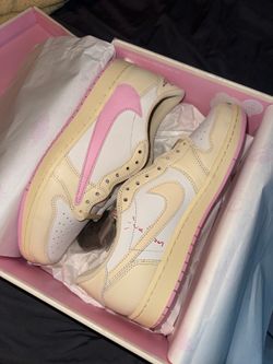 Jordan 1 Travis Scott low