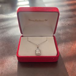 women’s sterling silver necklace