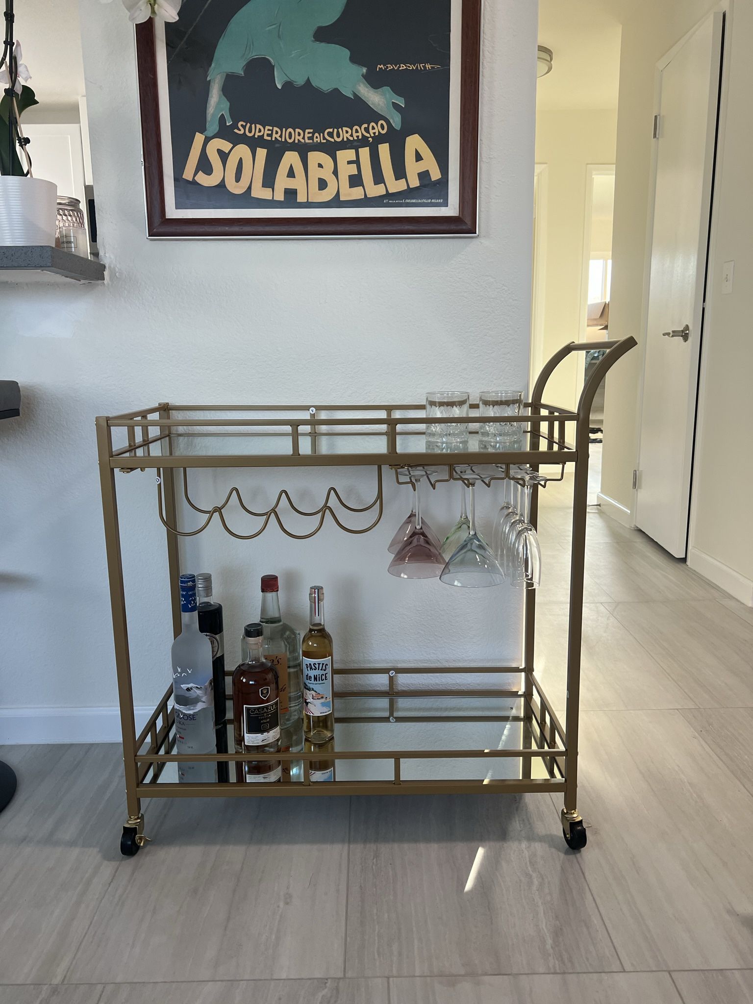 VASAGLE Bar Cart Gold, Home Bar Serving Cart, Wine Cart with 2 Mirrored Shelves, Wine Holders, Glass Holders, for Kitchen, Dining Room, Gold ULRC090A0