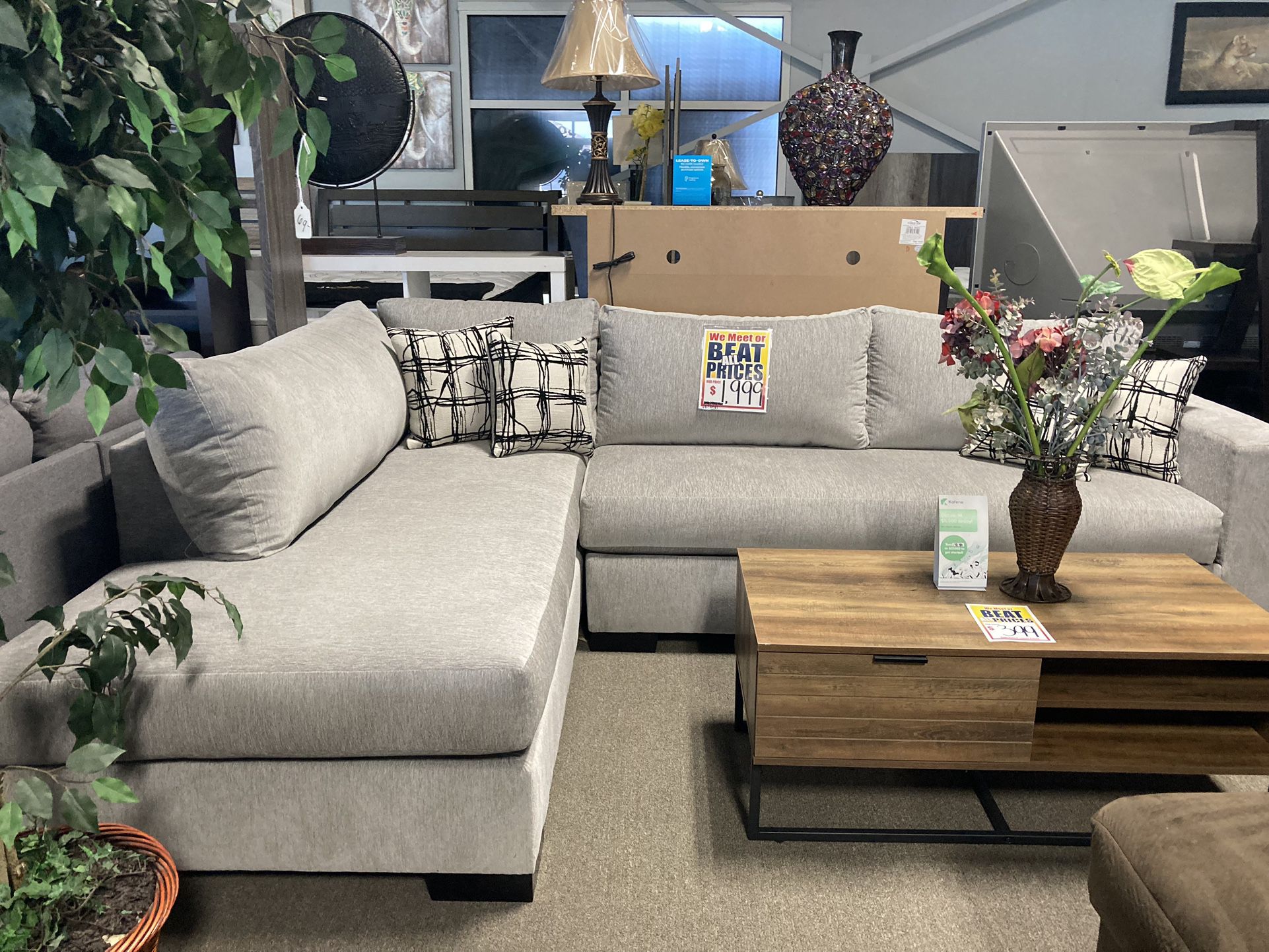 grey sectional 🩶☑️ $1,899