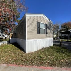 Mobile Home <> For Sale <> Move In Ready