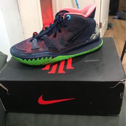Kylie 7 Size 10