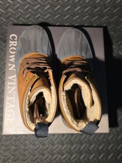 Crown Vintage Duck Boot