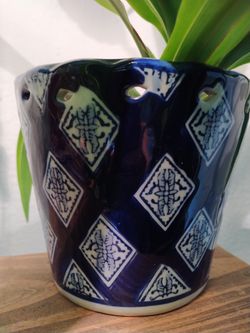 $4-$7 Pots For Houseplants, details in ad