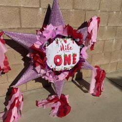 Strawberry Regular Star Pinata