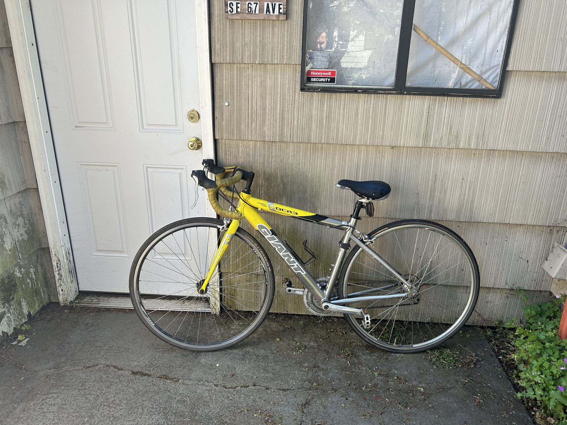 Giant Road Bicycle