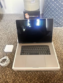 Macbook Pro 15 Inch Max Specta