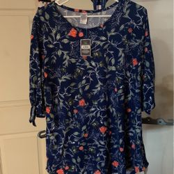 NEW - XL Women’s Shirt