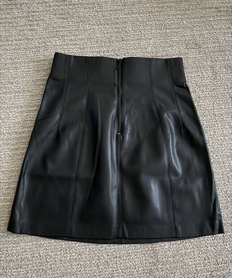 Zara faux leather skirt