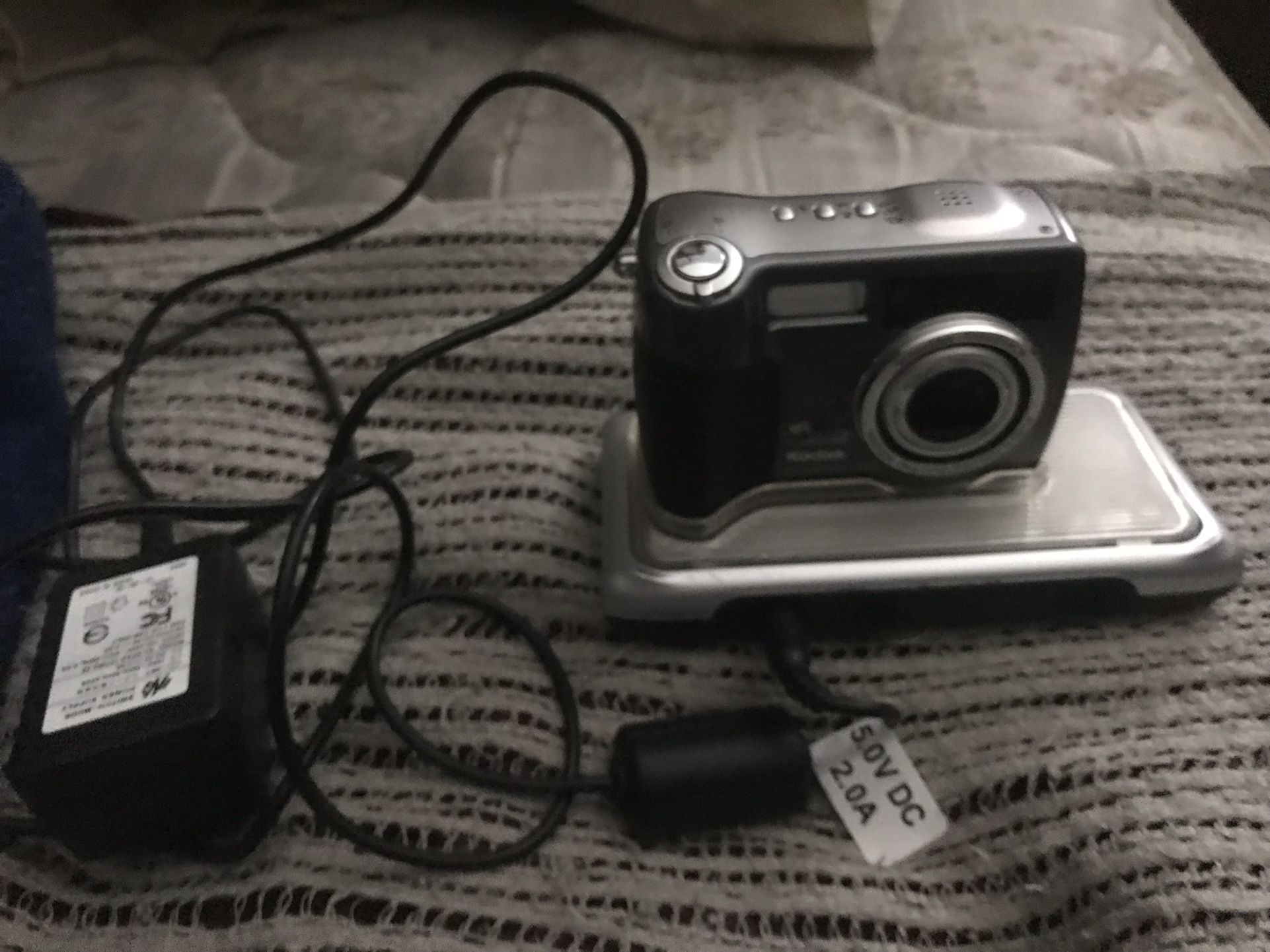 Very Nice Like New Kodak Easyshare Z760 Camera Digital With Bass Everything Goes For $50 See All Pictures