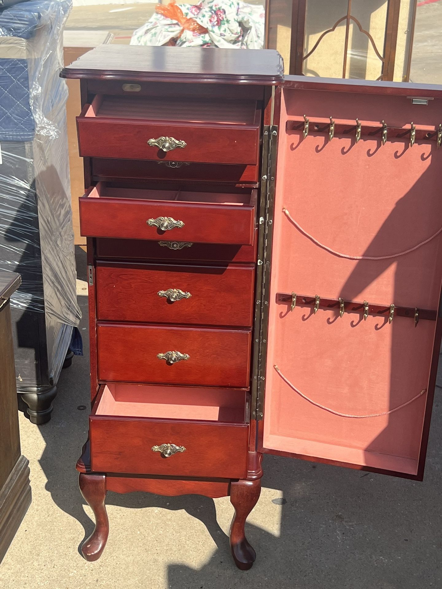 Nice Jewelry Chest