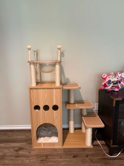 Wood cat tree 51in