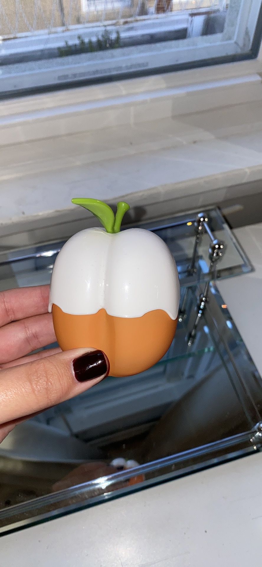 Kim Kardashian Peach Kimoji Perfume