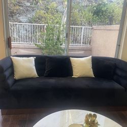 Sofa 3 piece black velvet brand new 