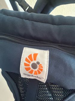 Ergo baby carrier