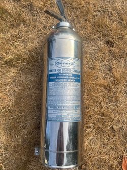 Vintage General WS-800b Water Fire Extinguisher 2-1/2 Gallon Stainless SteelVintage