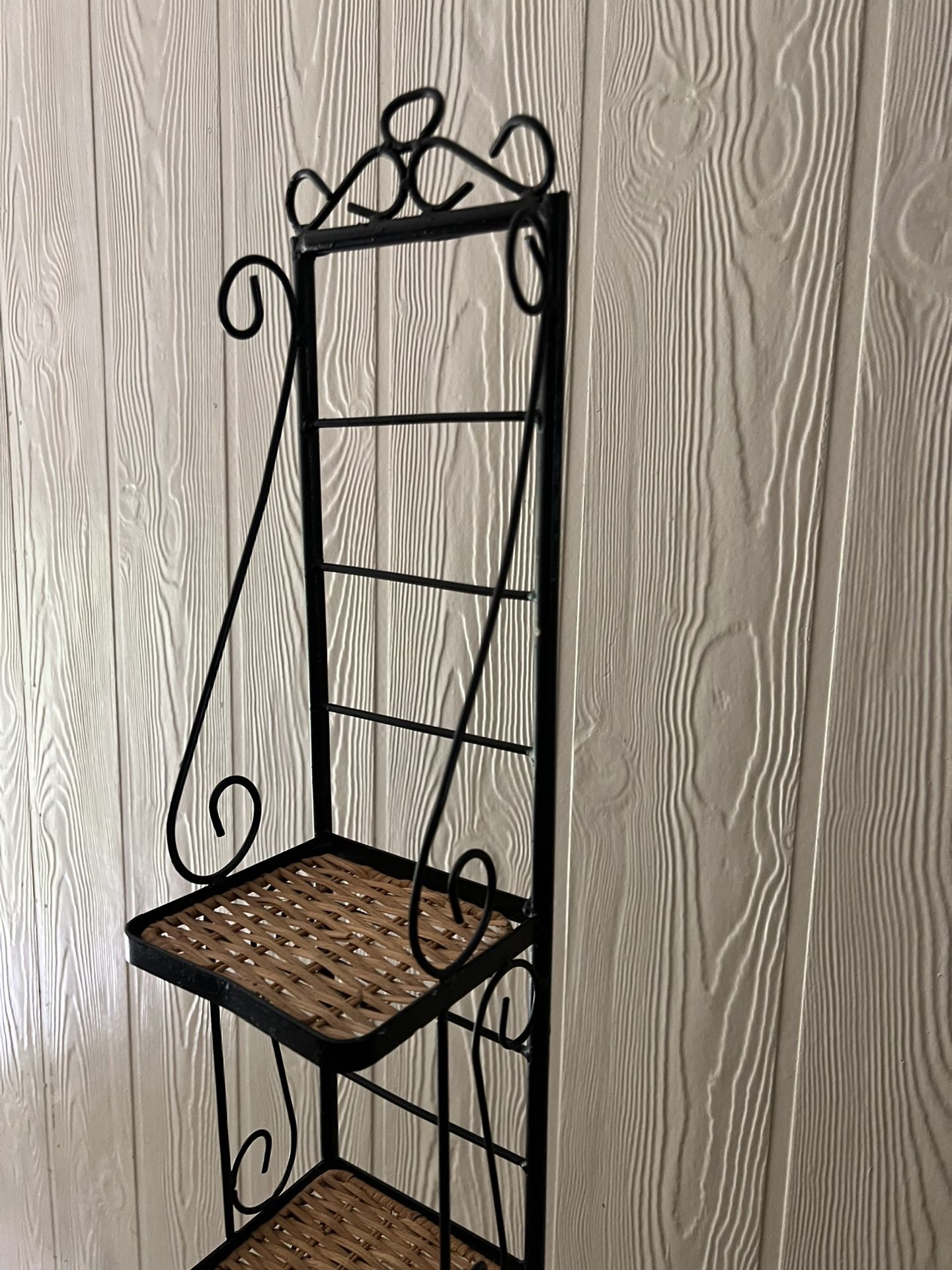 CD Tower / Plant Stand