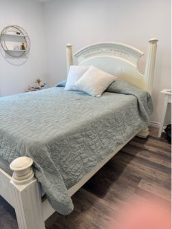 Queen bed