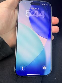 iPhone 16 Pro 256GB (UNLOCKED)