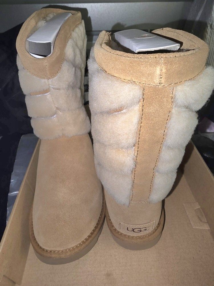 Women's Tan Sheepskin Uggs!