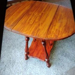 Vtg Drop 🌿 Leaf Solid Wood End Table