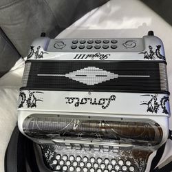 Sonola acordeon 2 tonos Fa y Mi. accordion, hohner, gabbanelli