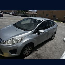 2013 Ford Fiesta