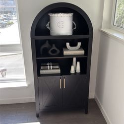 Black arched shelf