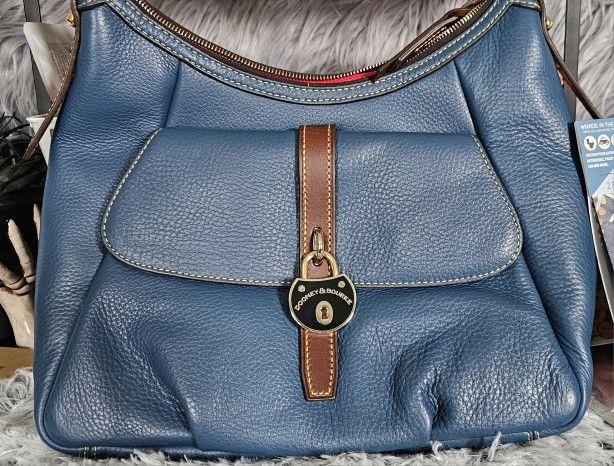 Dooney And Bourke Bag