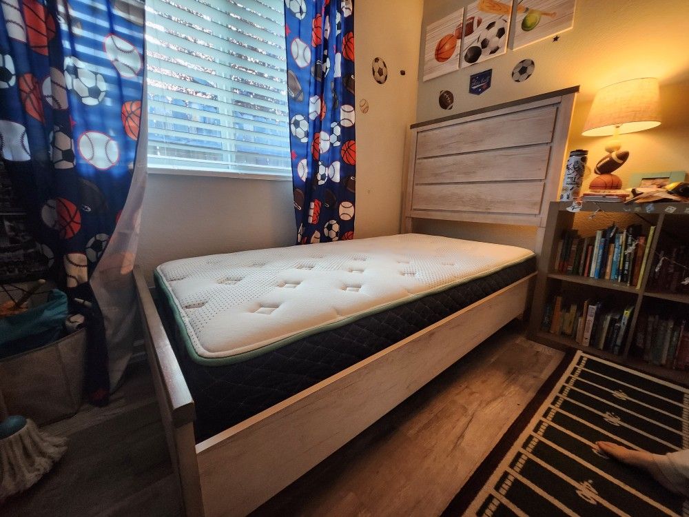 Living Spaces Twin Bed Frame