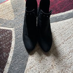 Black Boots Size 6 In Good Condition 