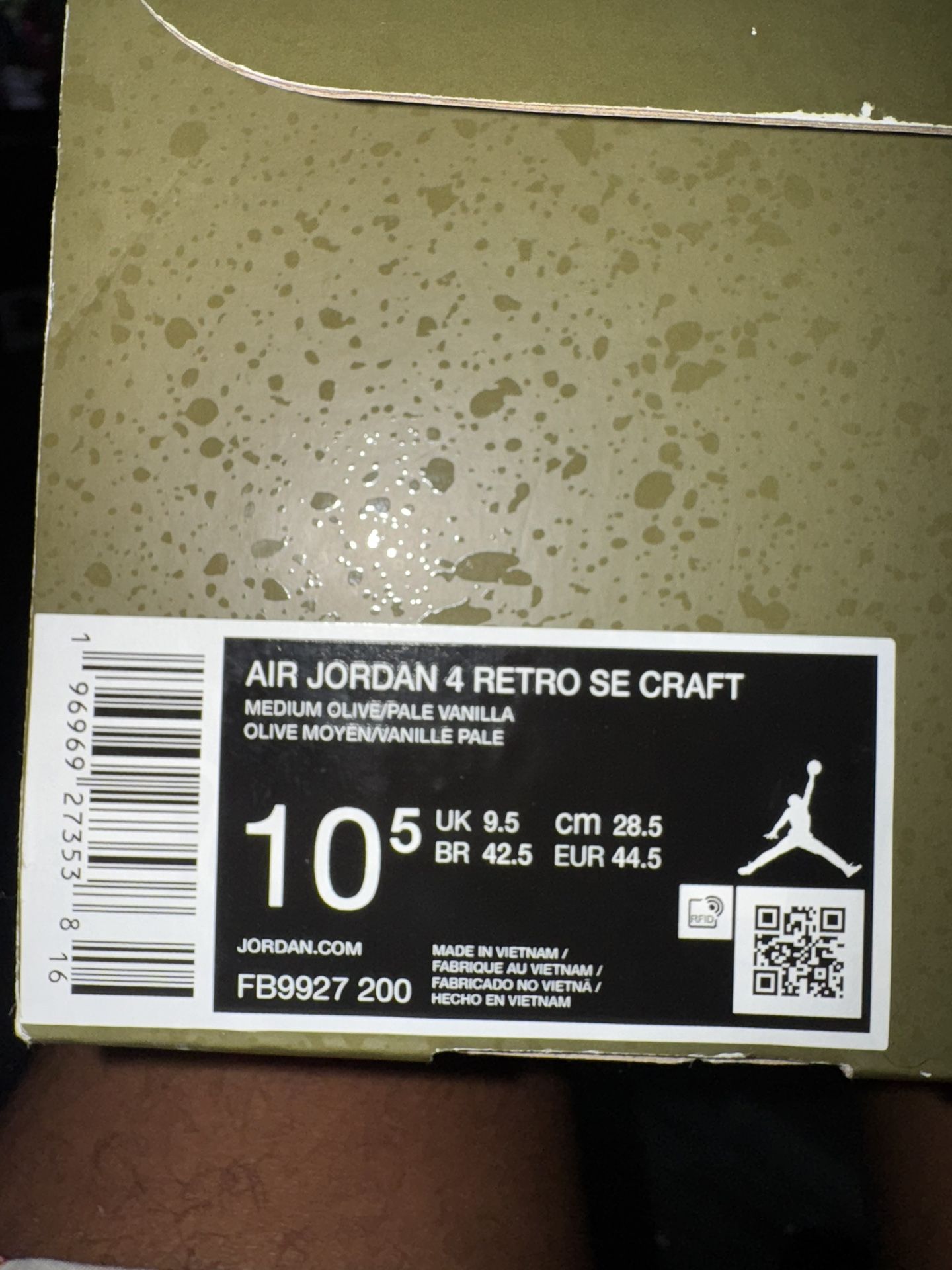 Jordan 4s