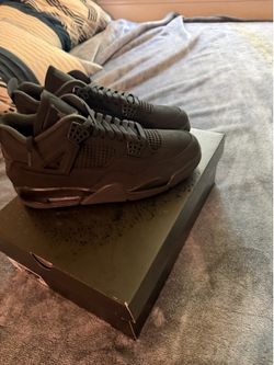 Black cat Jordan 4 brand new size 12