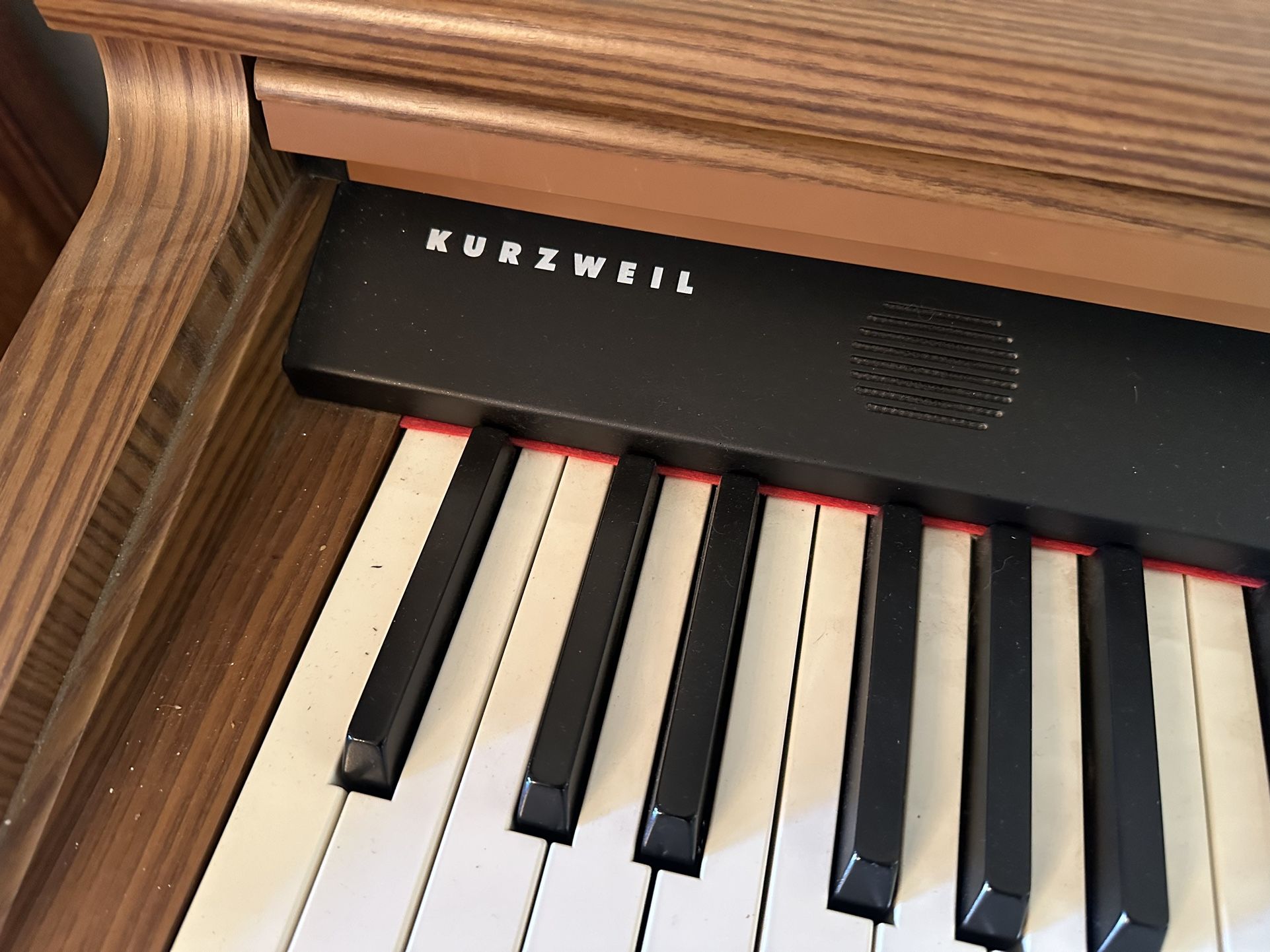 Kurzweil Electronic Piano