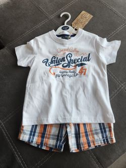 Brand New Boys Short Set Outfit Size 4