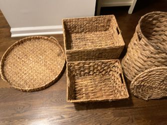 Some Beautiful, Strong, Good Quality Baskets. Different Shapes And Sizes ( NO SHIPPING) 