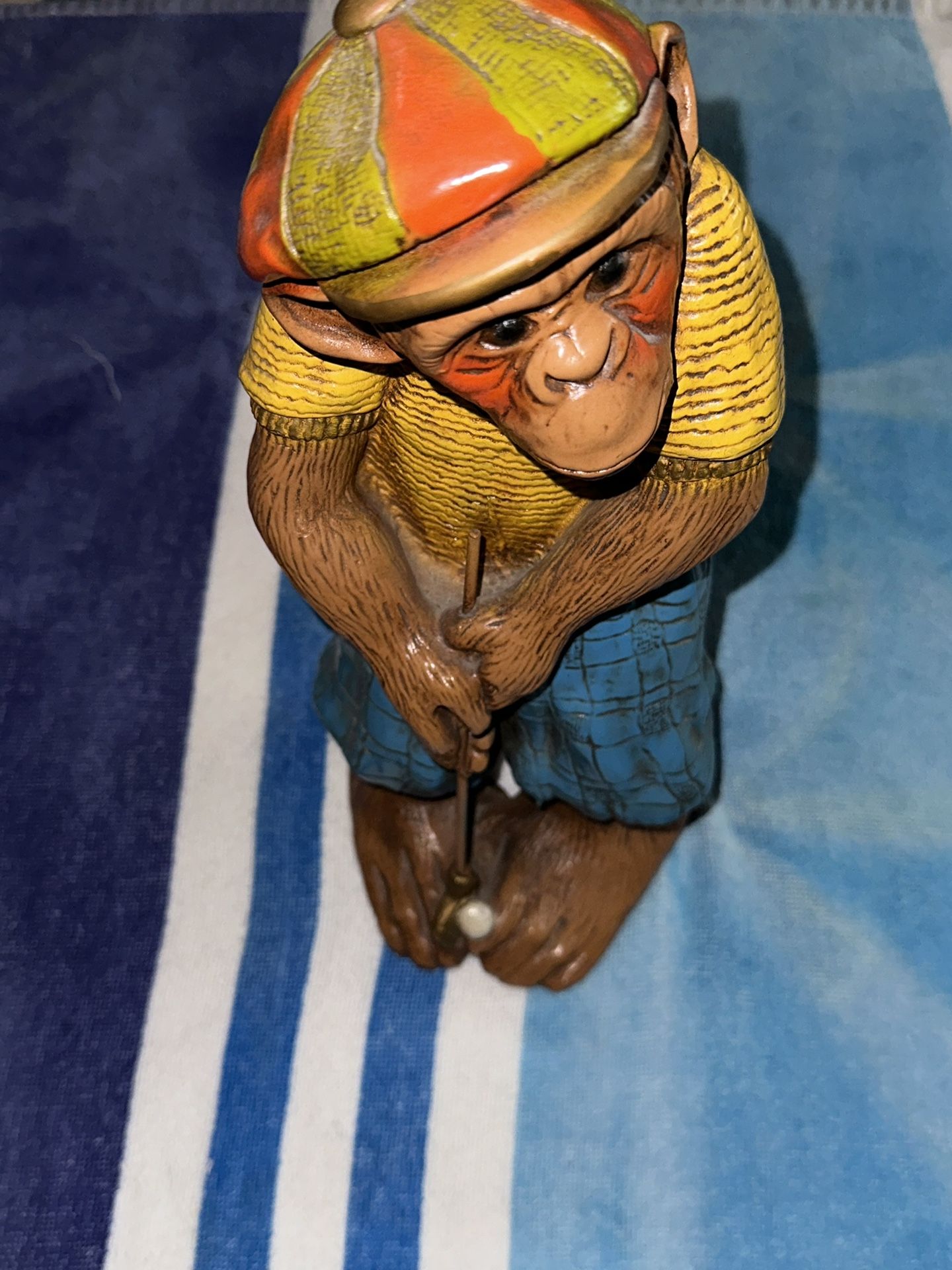 1970s progressive art golf monkey Statue for Sale in Los Angeles 
