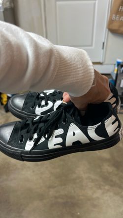 Converse tennis shoes