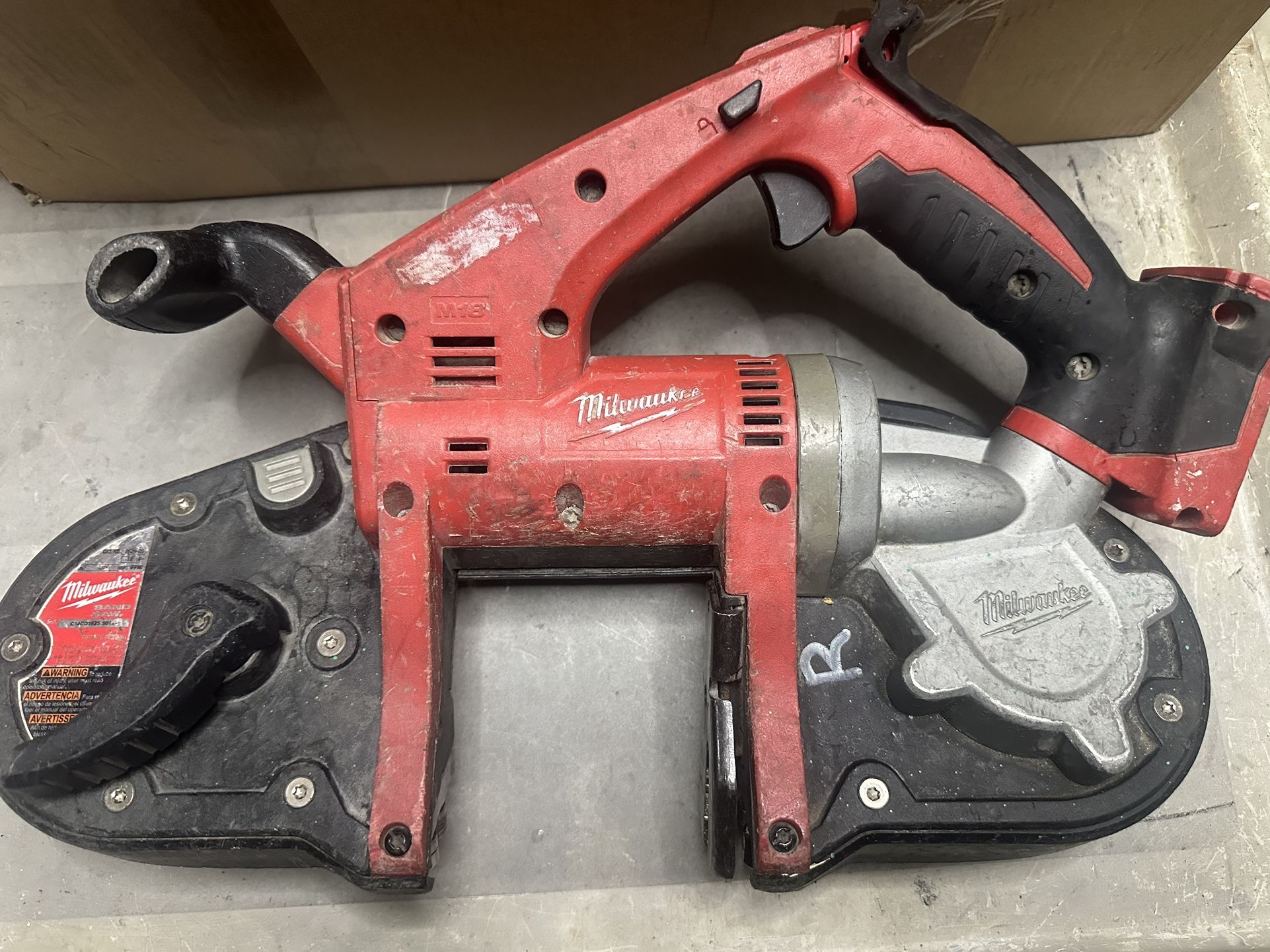 Milwaukee Bandsaw