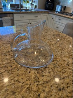Glass wine decanter
