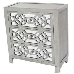 Accent Dresser