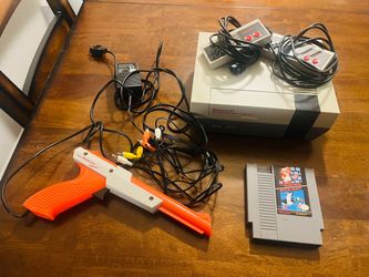 Original Pristine Condition NES Complete Gaming System